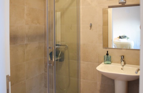 Horta Apartment | Heather - Twin