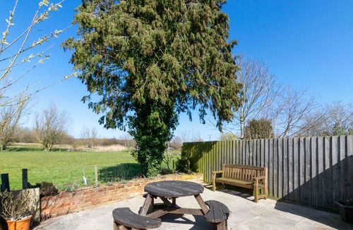 Saxmundham House | Heather View - Three Bedroom House, Sleeps 4