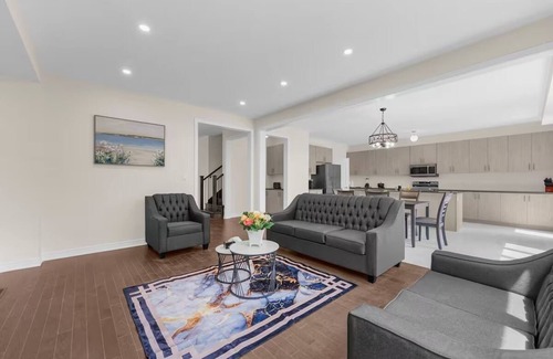 Keswick House | Heaven Beach House. 2 min Drive.