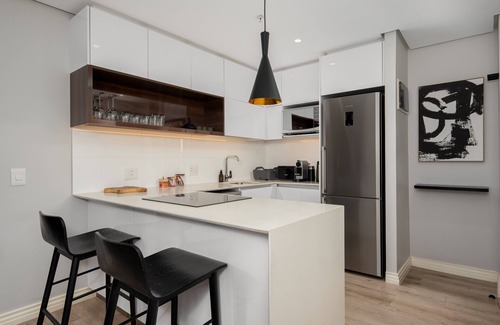 Cape Town City Centre Apartment | Heaven on 23 | Mountain Views