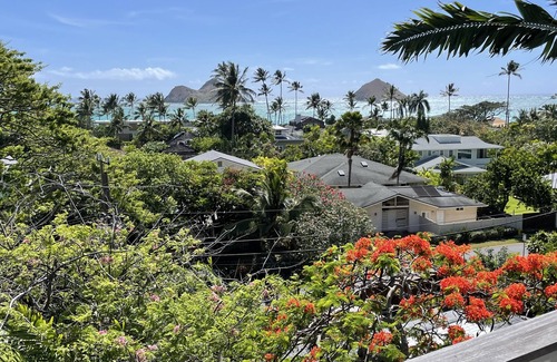 Lanikai Apartment | Heavenly Hale Best monthly Vacation rental - walk to beach!