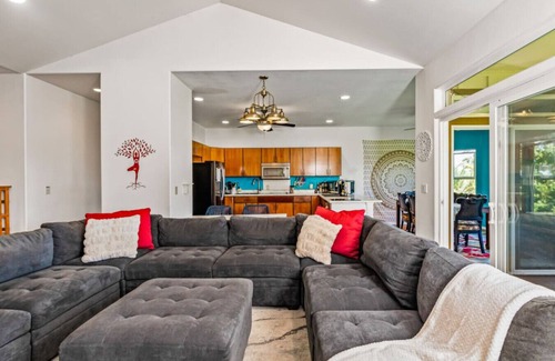 Honomu Apartment | Heavenly Hawaii Retreat Home near Hilo, Ocean & Waterfalls