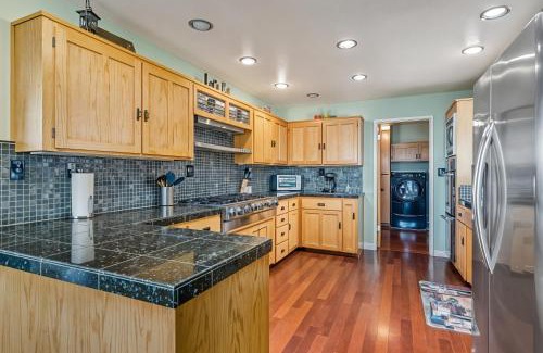Groveland House | Heavenly Hilltop - 3-Level Home with Game Room home