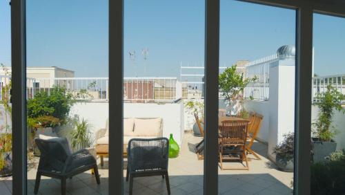 Mesagne House | Hecate