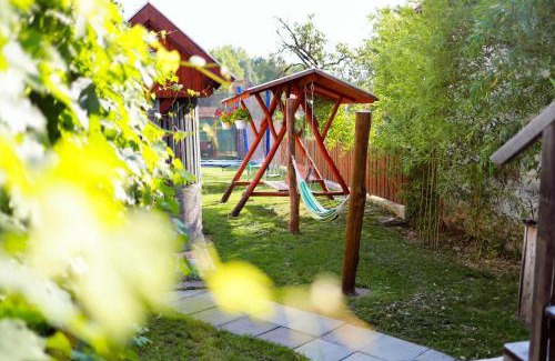 Siclod House | Hegyi Lak