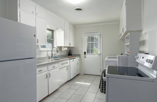Cahaba Heights Condo | Heights Brands by Oasis - Condo Uno - the best of Birmingham - charming home