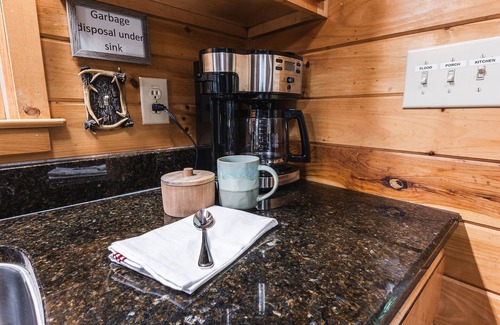 Sautee Nacoochee Cabin | Helen Mountain Cabin – Hot Tub, Fire Pit, Privacy