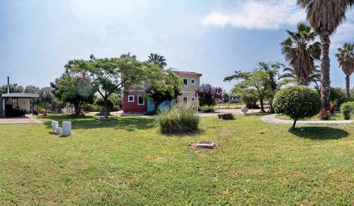 Pirgi Thermis Apartment | Heliatoras Studios