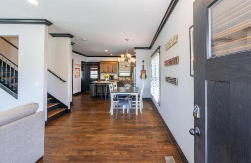 The Nations House | Hello Goodbye - Ultimate Experience