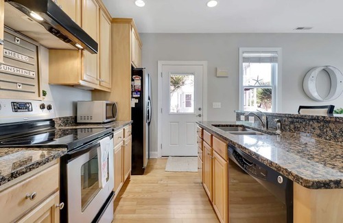 Southport House | Hello Sunshine Townhome