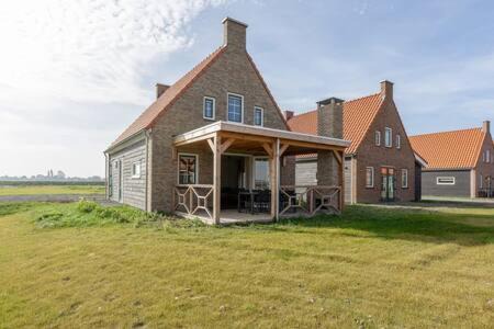 Ossenisse House | Hello Zeeland - Vakantiewoning Knuitershoek 64