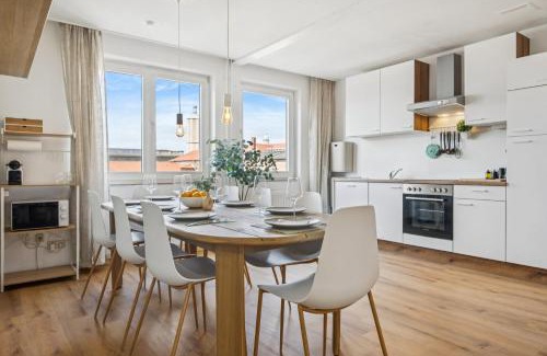 Braunschweig City Center Apartment | Hellohome - Schlossblick Apartment - Wintergarten