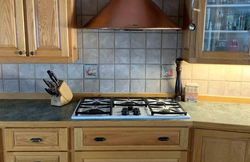 Muskoka Lakes Cottage | Hemlock Hideaway-Four Seasons on Lake Muskoka