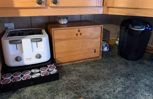 Muskoka Lakes Cottage | Hemlock Hideaway-Four Seasons on Lake Muskoka