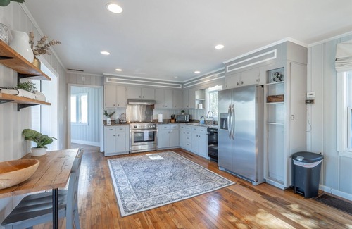 Chattanooga Valley House | Hemlock Hill | Large Family Home | Sleeps 21 | Dog friendly | 8 Bed, 4.5 Bath