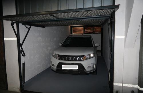 Zagreb Apartment | Hemma apartment near Jarun lake- Private garage