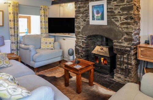 Fairbourne House | Hen Bopty
