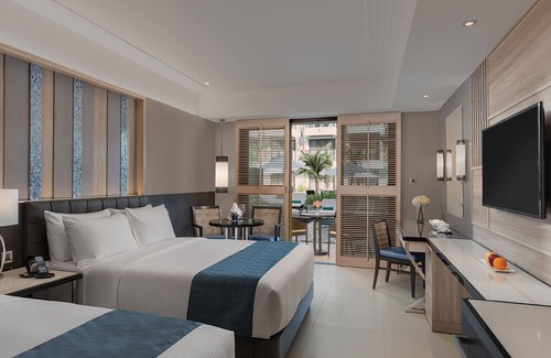 Boracay Island Hotel | Henann Palm Beach Resort