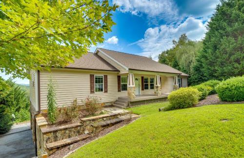 Hendersonville House | Hendersonville Retreat with Mtn Views and Deck!