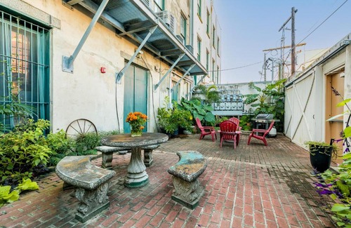 Galveston Apartment | Hendley Market Lofts