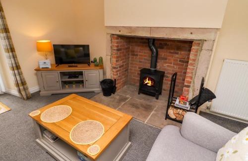 Chathill House | Henhill Lodge