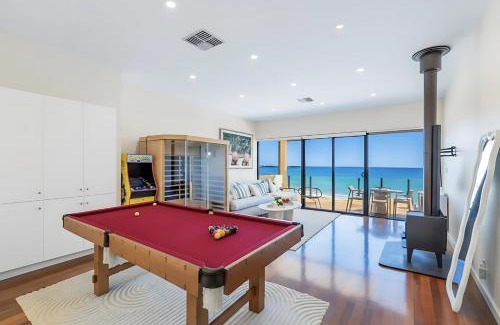 Henley Beach House | Henley Beachfront Luxury Home With Sauna Just 200m From Henley Square!