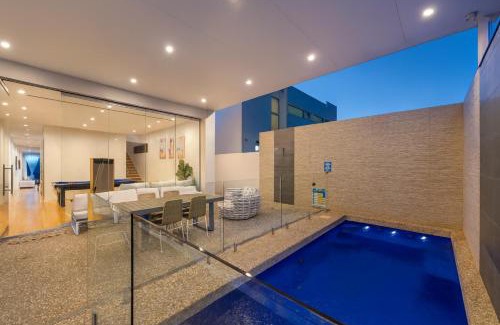 Henley Beach South House | Henley Beachfront Luxury Home With Private Pool, Spa And Sauna!