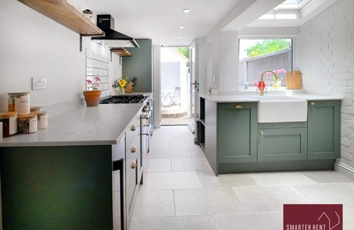 Henley-on-Thames Cottage | Henley On Thames - Cottage,Open Plan, 2Bed