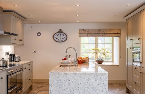 Richmond Cottage | Henry - Holiday At Home