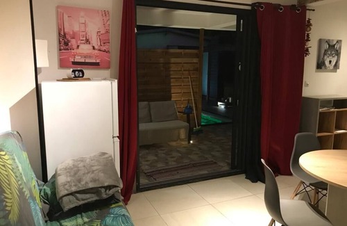 Saint-Andre Apartment | Henry's Residence