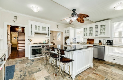 Galveston House | Henry Trueheart's Sweethaven: Walk to the beach from an historic Victorian!