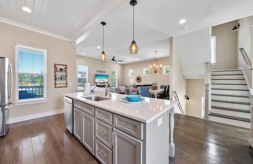Gulf Place House | Here Comes the Sun - Gulf Place