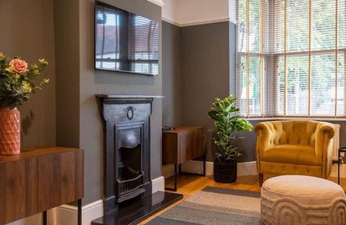 Hereford House | Hereford - Clifton Villa - Beautifully Presented House Located A Short Walk From City Centre - Sleeps 6 Guests - Perfect For Exploring Hereford - Hosted By RENTMYHOUSE