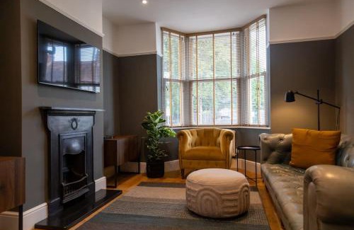 Hereford House | Hereford - Clifton Villa - Beautifully Presented House Located A Short Walk From City Centre - Sleeps 6 Guests - Perfect For Exploring Hereford - Hosted By RENTMYHOUSE