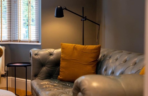 Hereford House | Hereford - Clifton Villa - Beautifully Presented House Located A Short Walk From City Centre - Sleeps 6 Guests - Perfect For Exploring Hereford - Hosted By RENTMYHOUSE