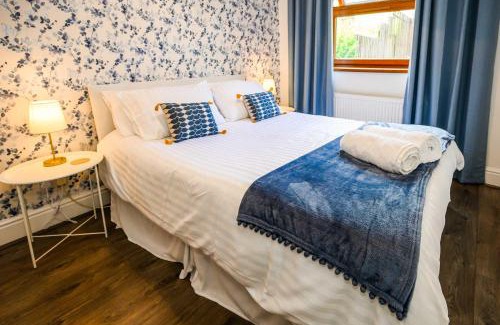 Trehafod House | Heritage Cottage In Stunning Rhondda Valley With Amazing Views By STAE-Homes