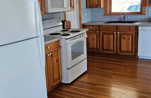 Bonshaw Other | Heritage farmhouse with spectacular island views