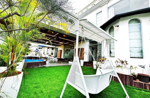 Malabar Hill Apartment | Heritage Homestays
