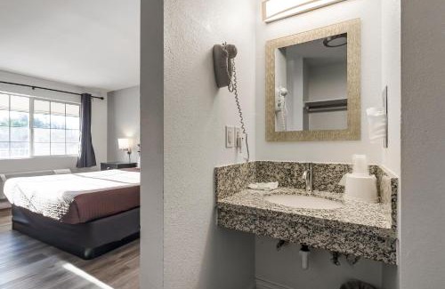 Chico Hotel | Heritage Inn Express Chico