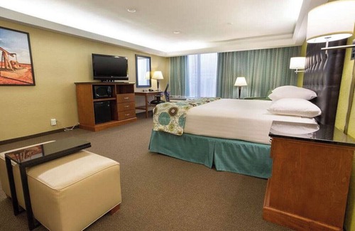 Sugar Land Hotel | Heritage Inn Suites Houston/Sugar Land, Trademark by Wyndham