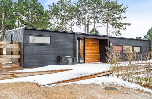 Klint House | "Herlugh" - 10m from the sea by Interhome