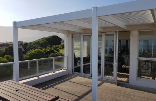 Sandbaai House | HERMANUS , SANDBAAI holiday house
