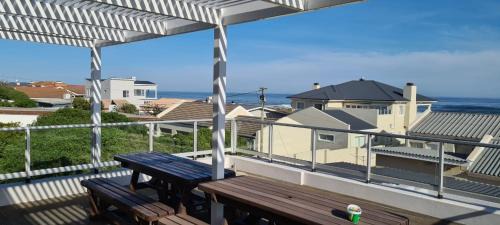 Sandbaai House | HERMANUS , SANDBAAI holiday house