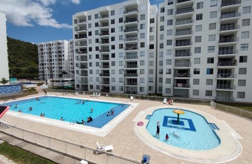 Girardot Apartment | Hermoso apartamento con piscina (alberca).