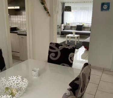 Gemmrigheim Apartment | Herz der Weinberge