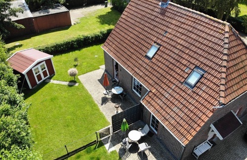 Neßmersiel Apartment | Herzlich Willkommen in der Ferienwohnung Schlickwanderer Groß!