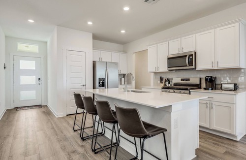 Austin House | Hestia: East Austin Stunning Skyline Views