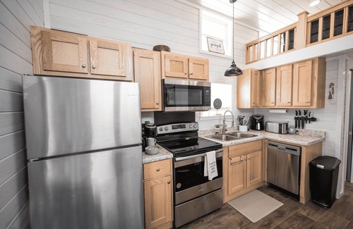 Fredericksburg Cottage | Hey Good Lucken - 081