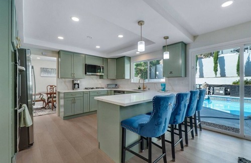 Mission Viejo House | Hey! I Am Adriana On The Block | Pool | BBQ