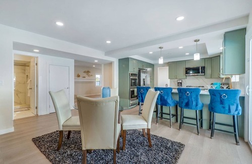 Mission Viejo House | Hey! I Am Adriana On The Block | Pool | BBQ